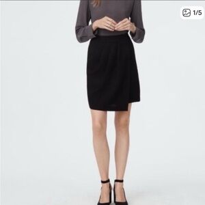 Club Monaco BLACK and WHITE Checked Pleated Pencil Skirt.